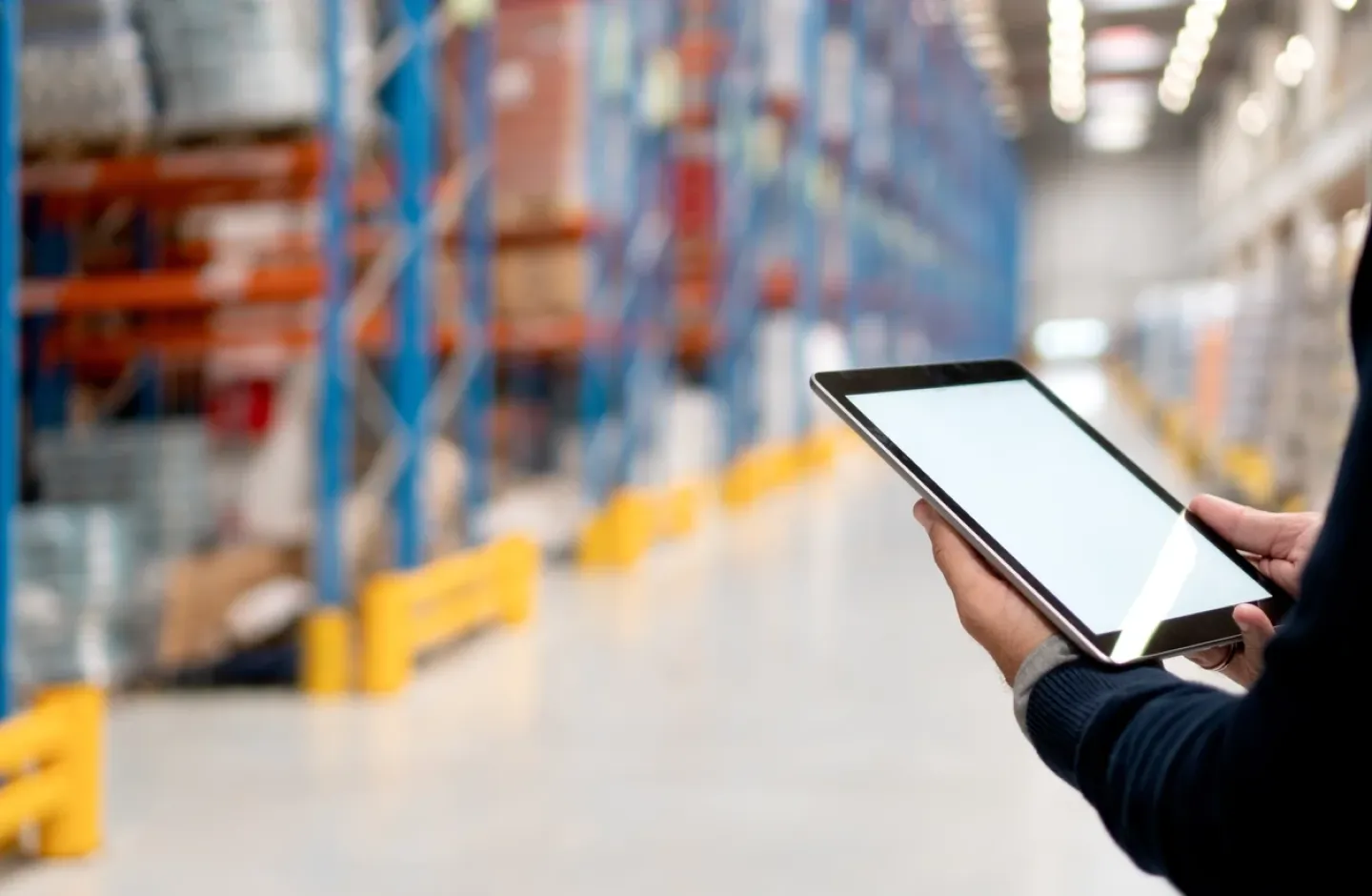 E-commerce Effect - Warehouse Technology